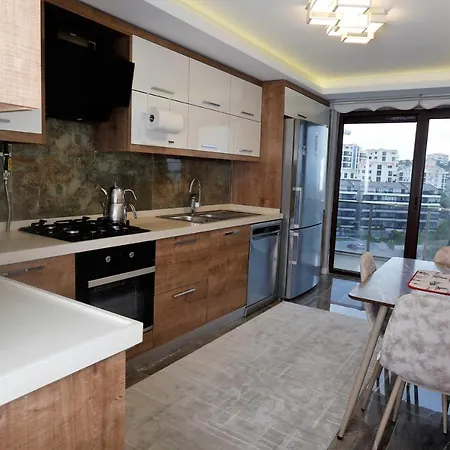 Apartment Lovely Flat With Shared Pool And Balcony In Mudanya Bursa